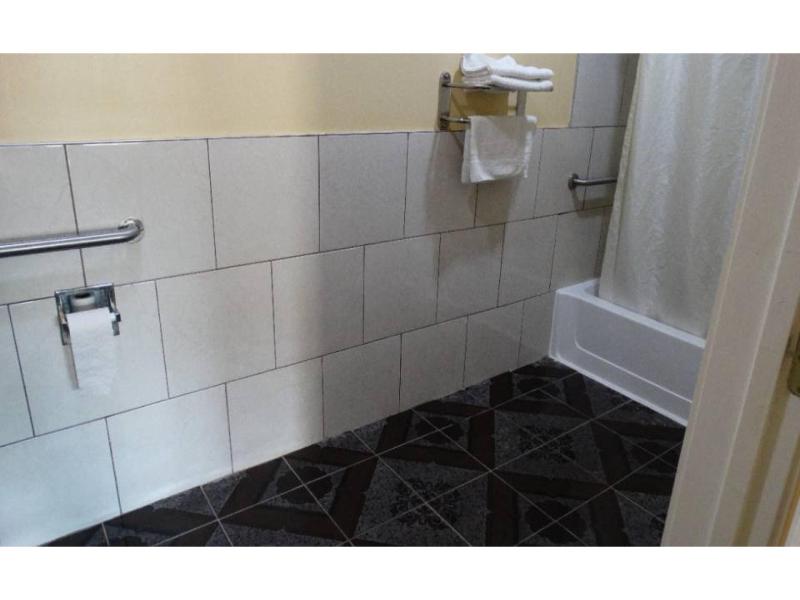 Motel 6 Houston, TX - Willowbrook Mall image