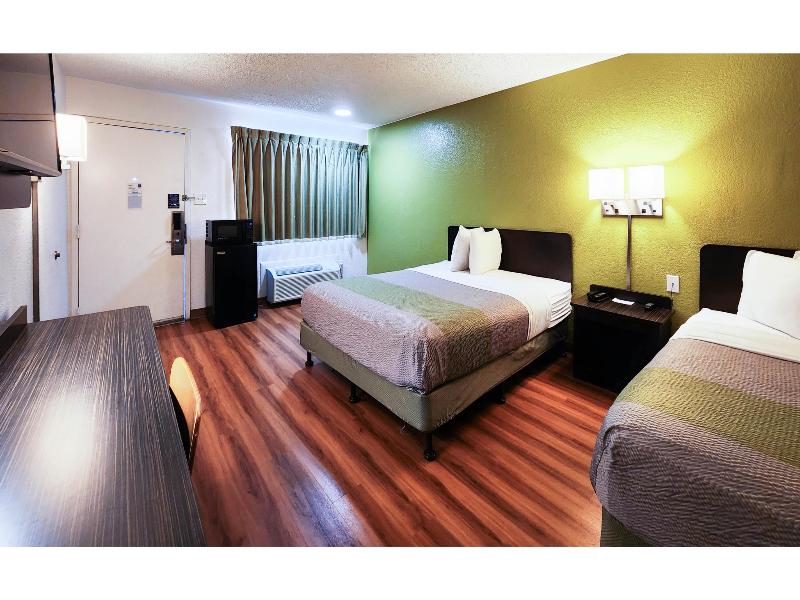 Motel 6 Baytown, TX - Baytown East image