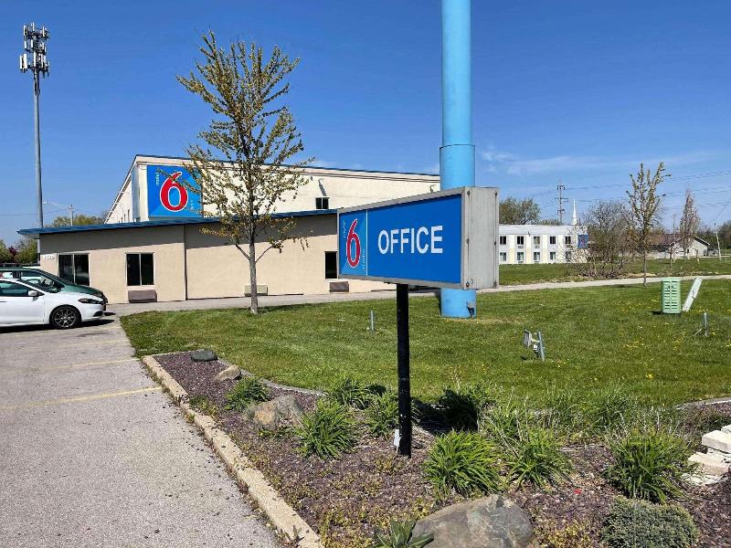 Motel 6 Peoria, IL image