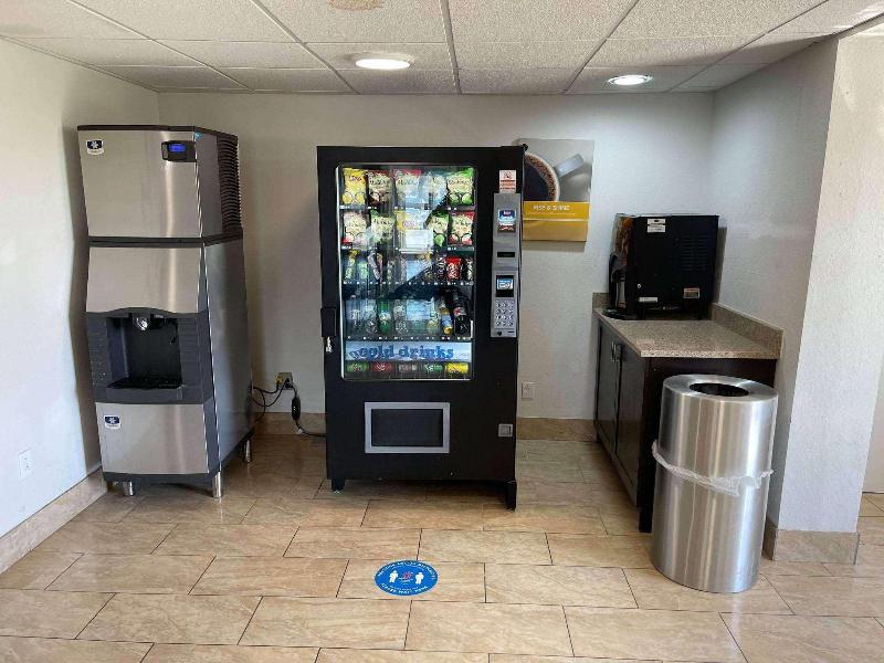 Motel 6 Peoria, IL image