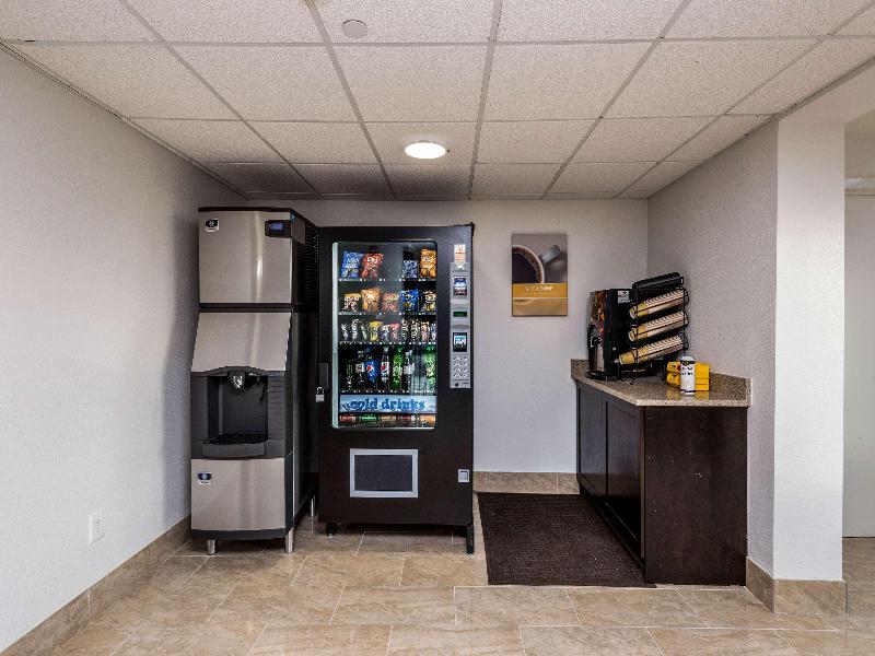 Motel 6 Peoria, IL image
