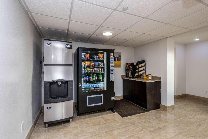 Motel 6 Peoria, IL image