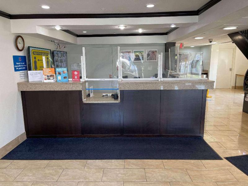 Motel 6 Peoria, IL image