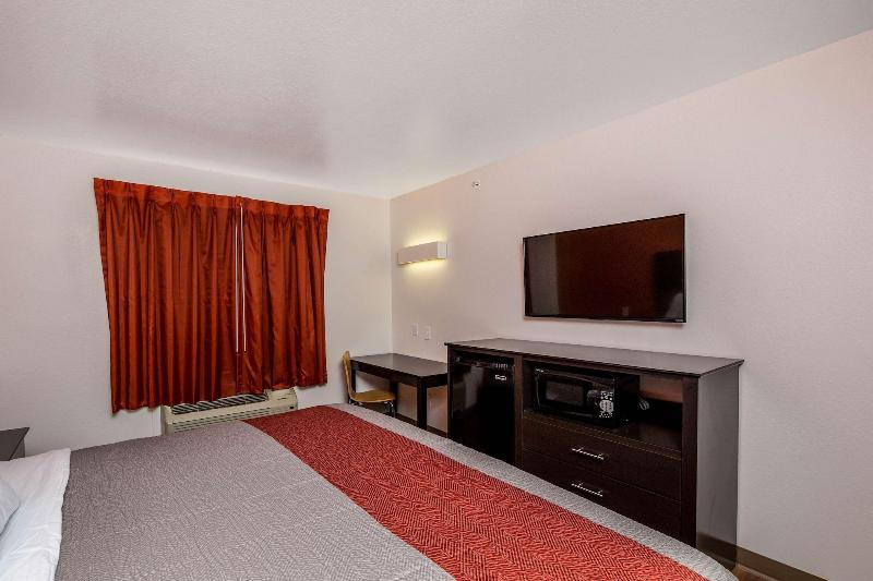 Motel 6 Peoria, IL image