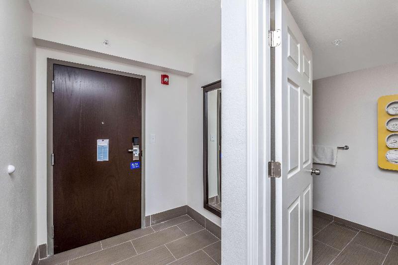 Motel 6 Peoria, IL image