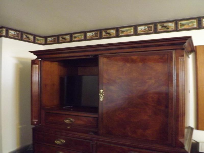 Crest Country Inn image