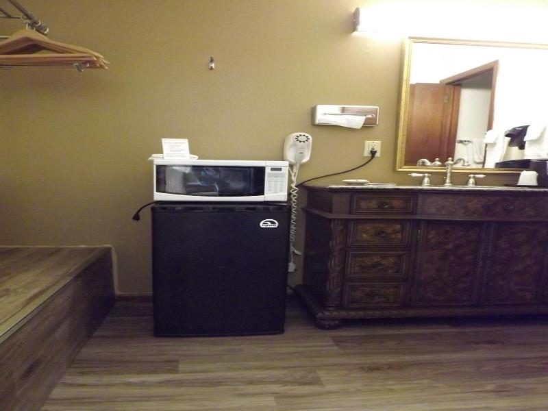 Crest Country Inn image