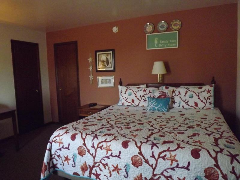 Crest Country Inn image