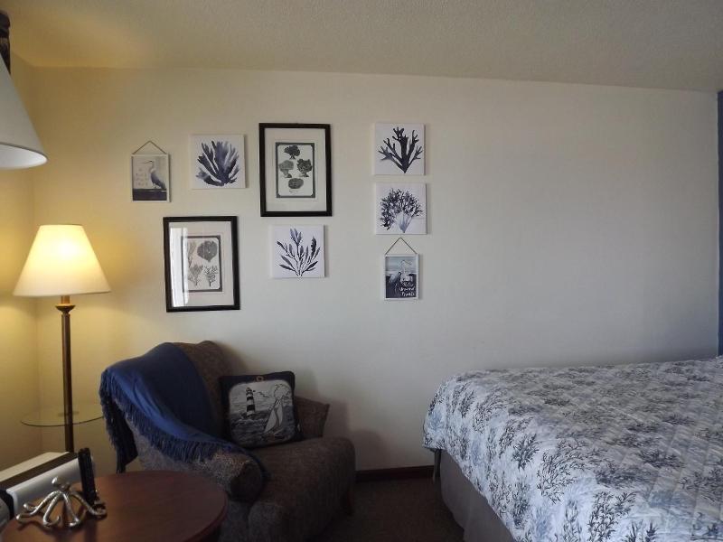 Crest Country Inn image
