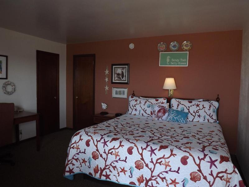 Crest Country Inn image