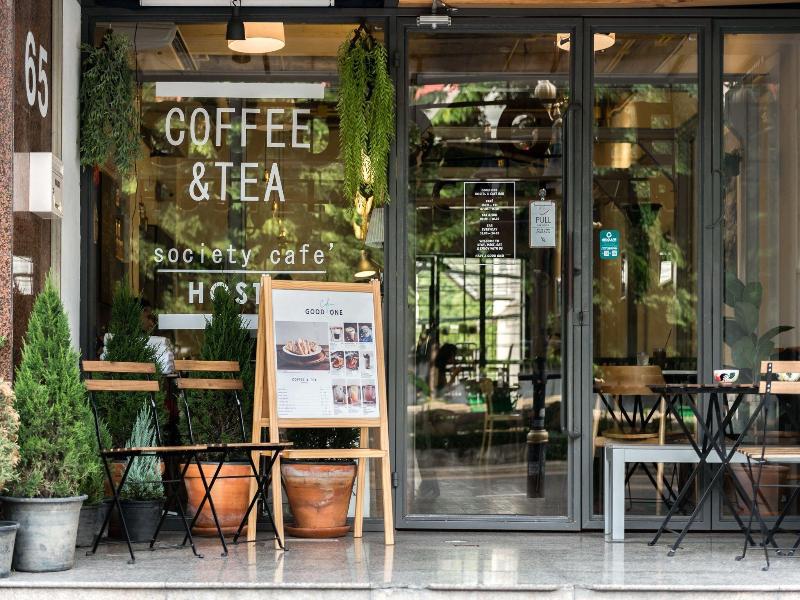 Good One Poshtel & Café Bar image