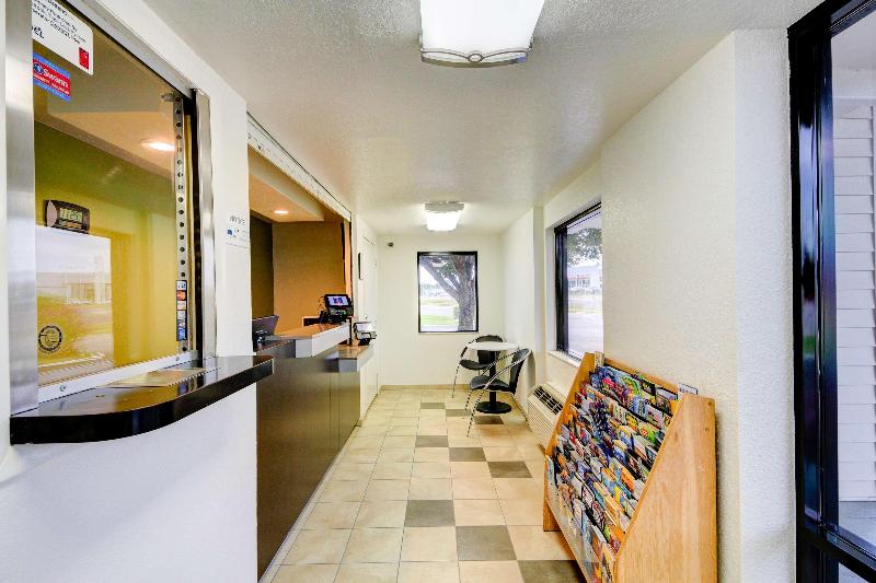 Studio 6 Midwest City, OK - Oklahoma City image