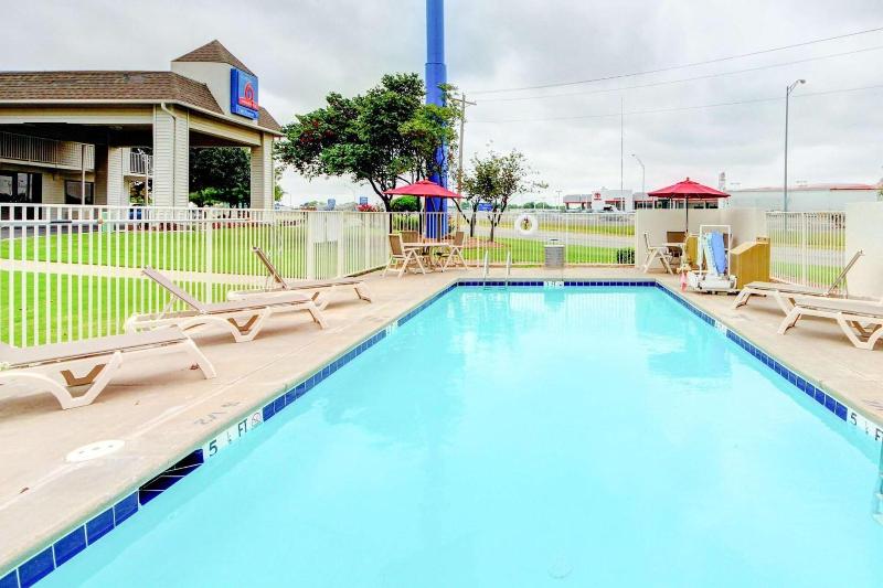 Studio 6 Midwest City, OK - Oklahoma City image