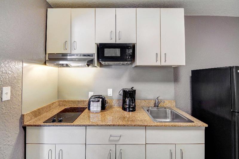 Studio 6 Midwest City, OK - Oklahoma City image