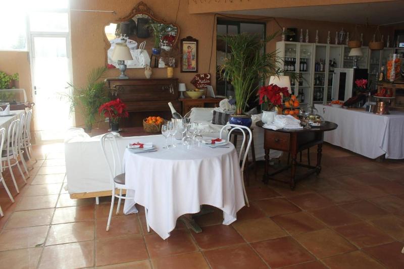 Cortijo De La Media Luna image