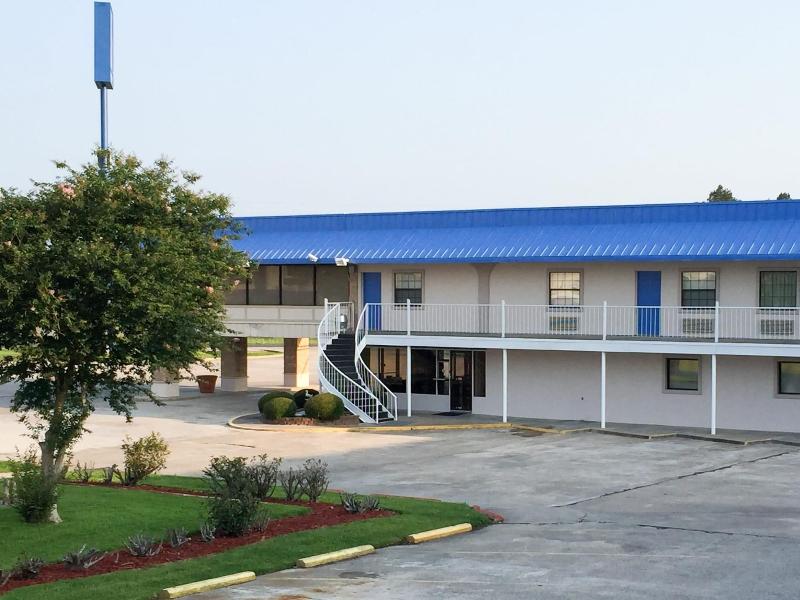 Motel 6 Winnie, TX image