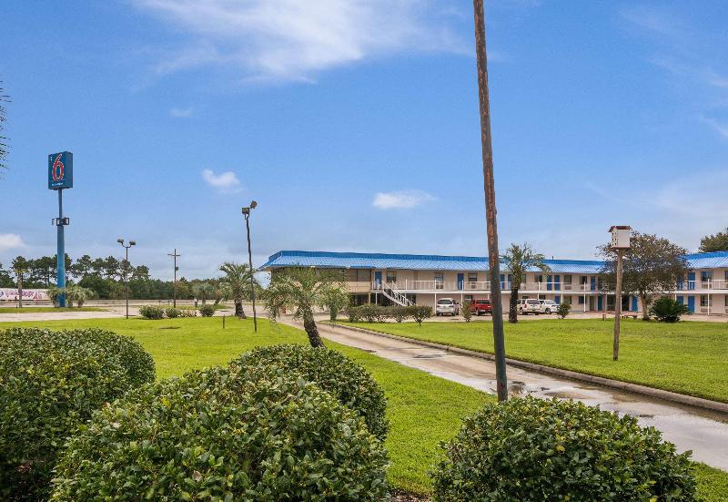 Motel 6 Winnie, TX image