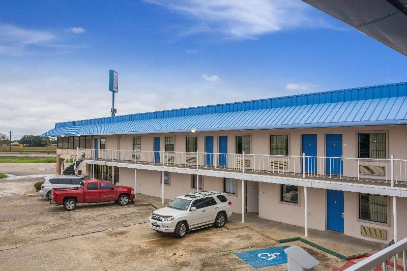 Motel 6 Winnie, TX image