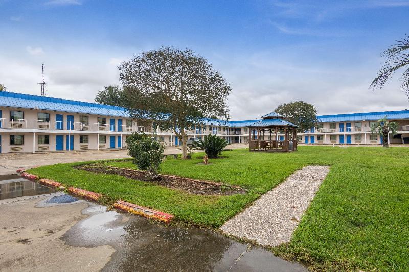 Motel 6 Winnie, TX image