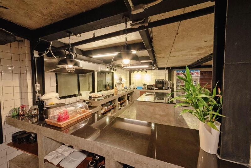 The Entaneer Poshtel - Hostel image