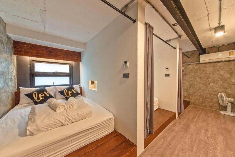 The Entaneer Poshtel - Hostel image