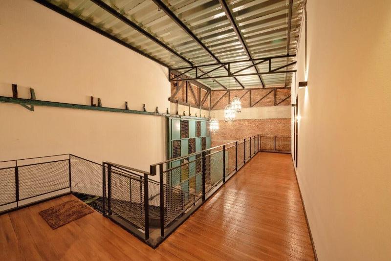 The Entaneer Poshtel - Hostel image