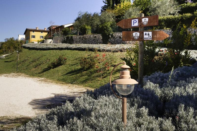 La Fonte Degli Dei Wine Relais Adults Only image