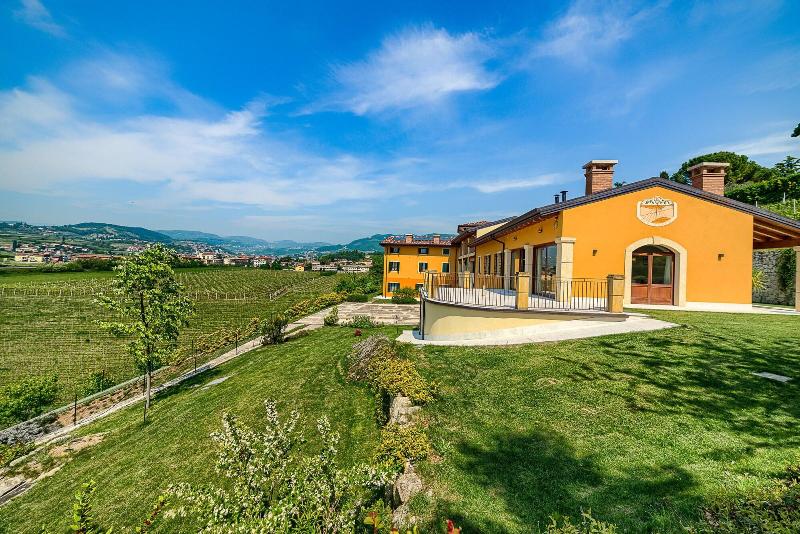 La Fonte Degli Dei Wine Relais Adults Only image