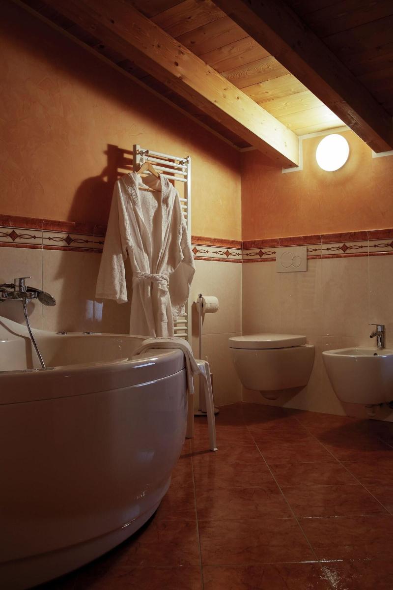 La Fonte Degli Dei Wine Relais Adults Only image