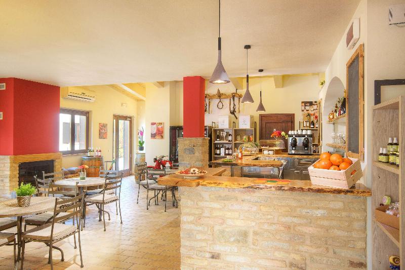 Villa Gens Camuria image