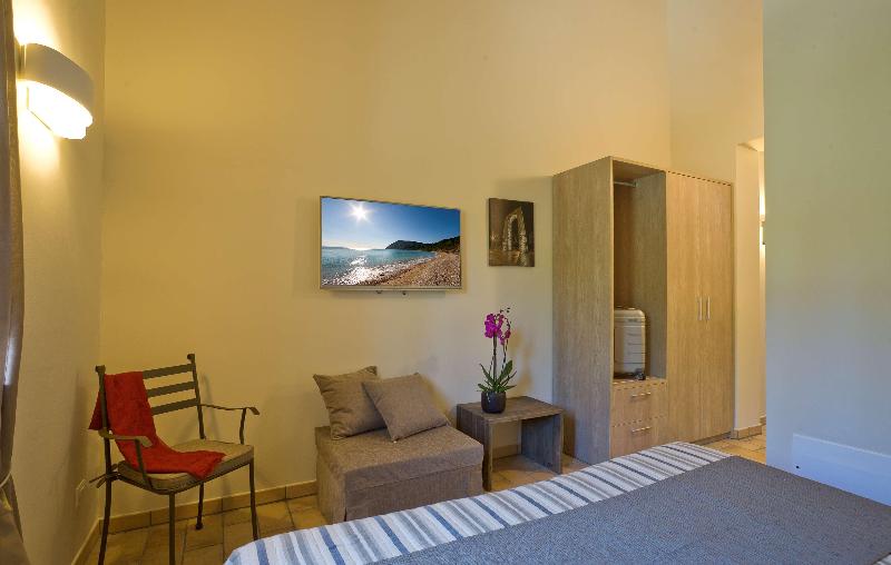 Villa Gens Camuria image