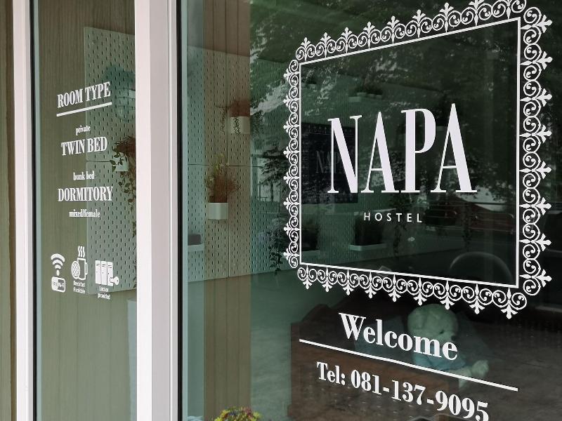 Napa Hostel Samrong Station image