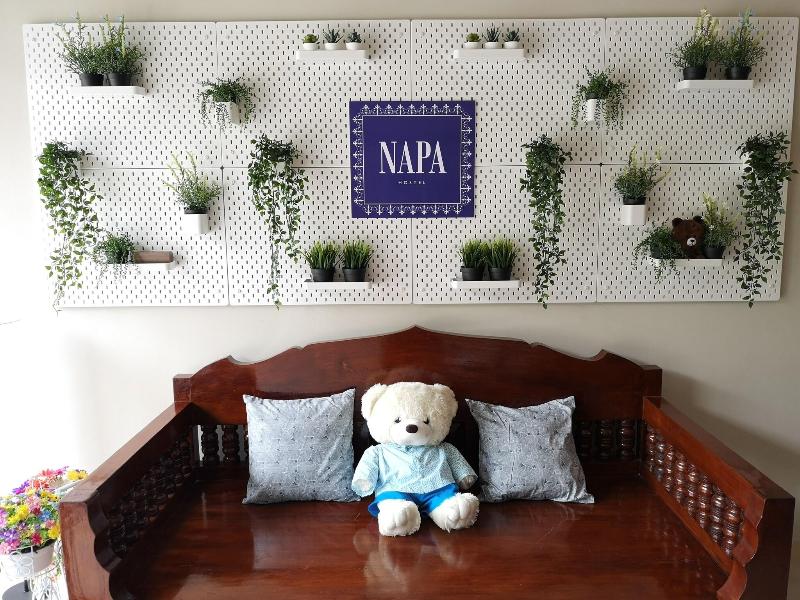 Napa Hostel Samrong Station image