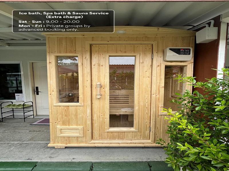 Napa Hostel Samrong Station image