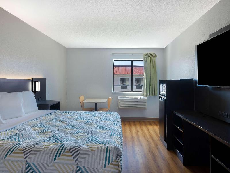 Motel 6 Shepherdsville, KY - Louisville South image
