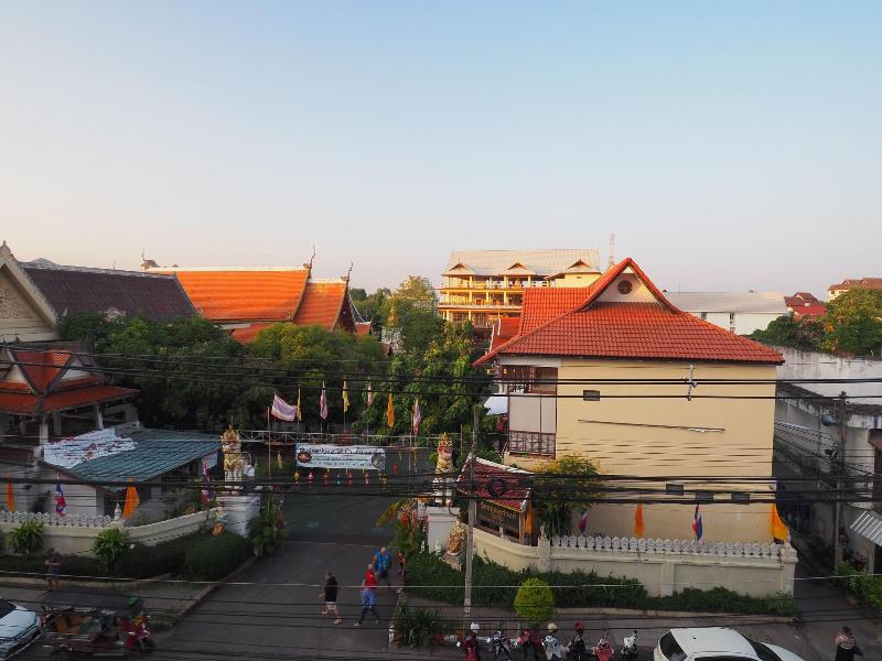 Loyy Hotel - Hostel