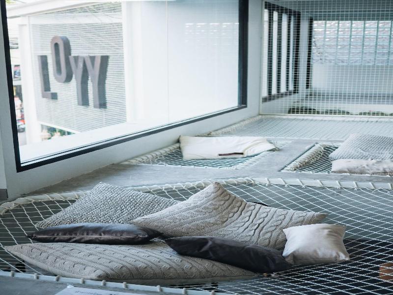 Loyy Hotel - Hostel