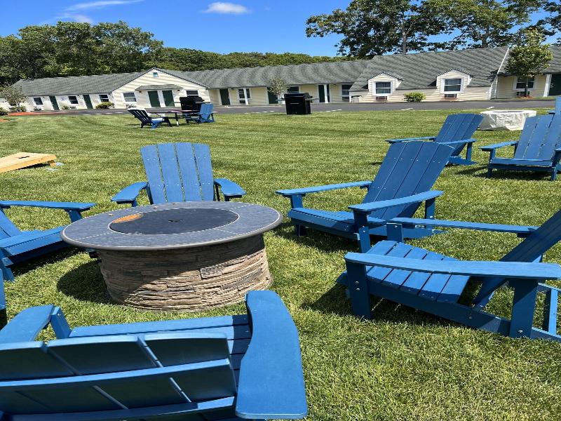 Howard Johnson by Wyndham West Yarmouth/Cape Cod image