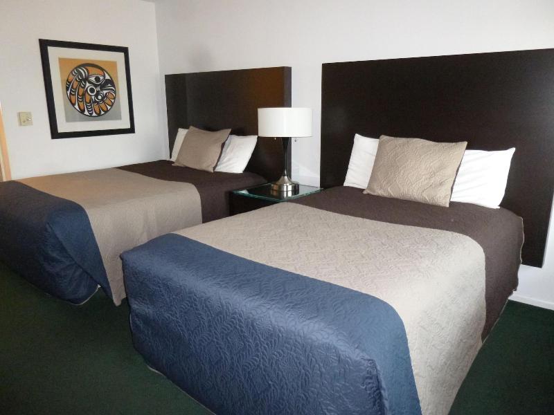 Cougar Land Motel image
