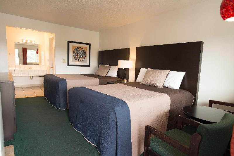 Cougar Land Motel image