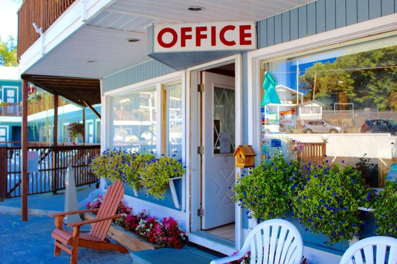 Lake Haven Motel image