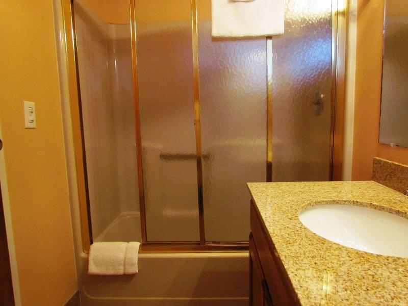 Lake Haven Motel image