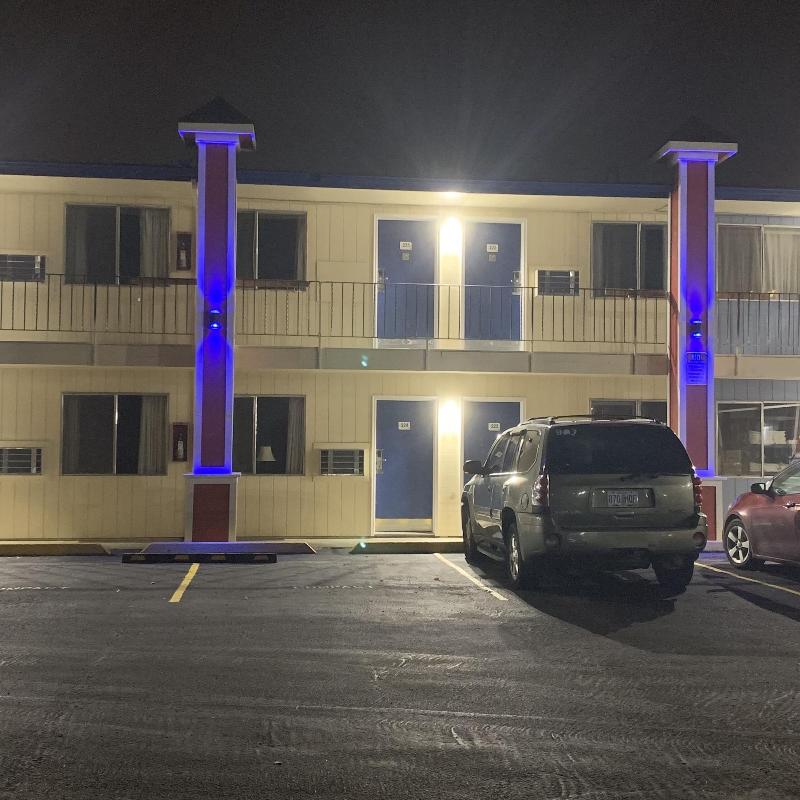Valu Inn — general view