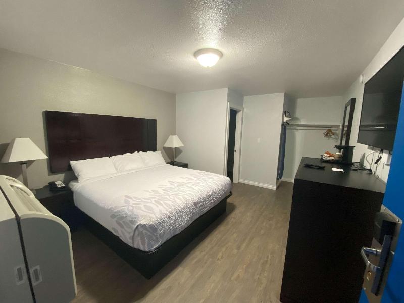 Valu Inn image