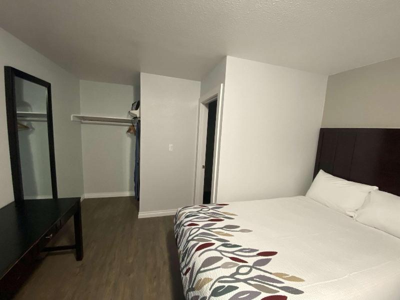 Valu Inn image