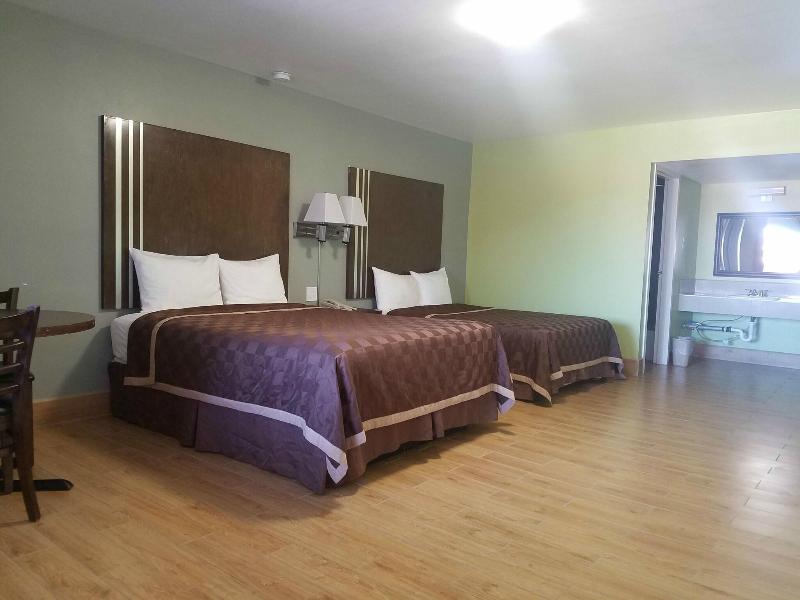 Simple Rewards Inn, Roswell
