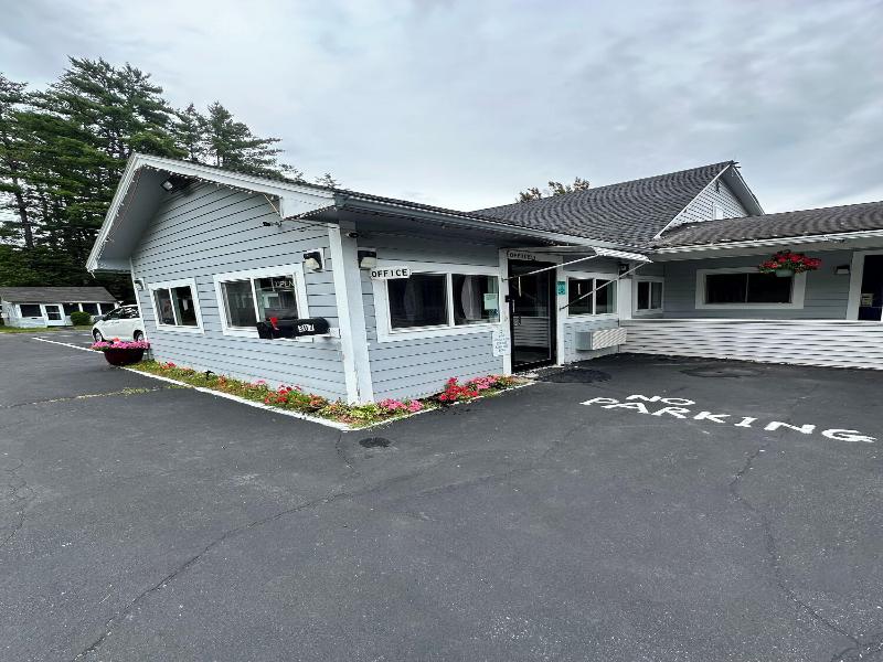 Pilgrim Inn & Cottages