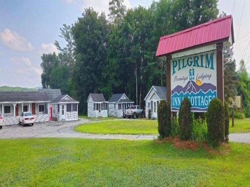 Pilgrim Inn & Cottages