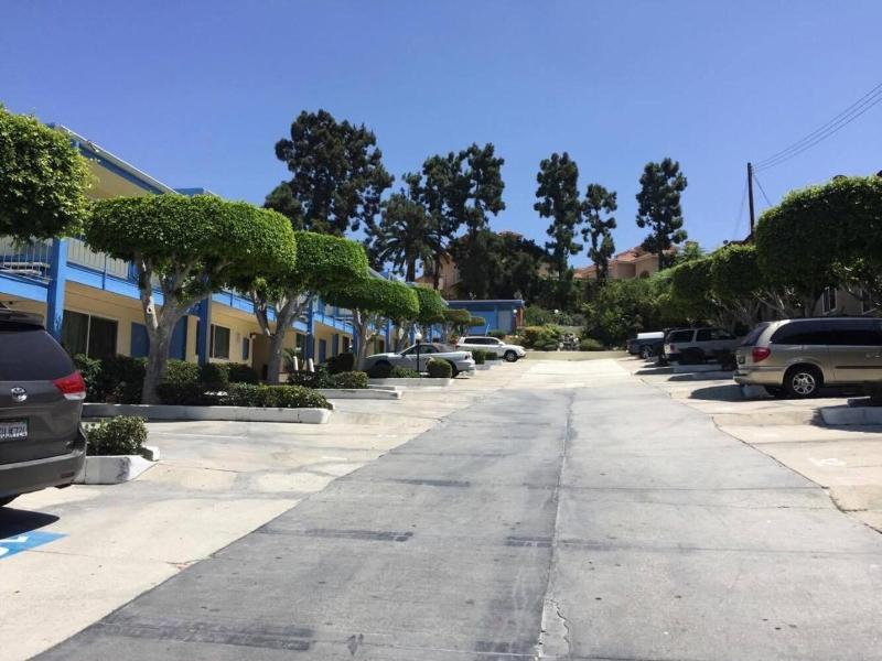 Kings Lodge Motel image