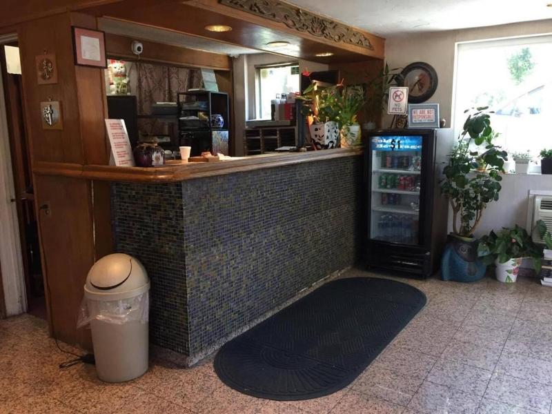 Kings Lodge Motel image